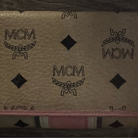 💕🪩 MCM Game….Everyone gets a gift 🪩💕 Update the wheel was spun live 4/28/25 - Picture 2 of 5